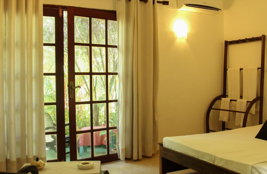 Navora Hotel Hikkaduwa Ngoại thất bức ảnh